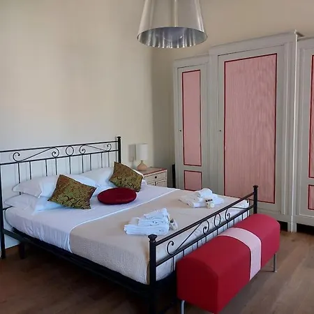 Villino Fontanella فياريجيو
